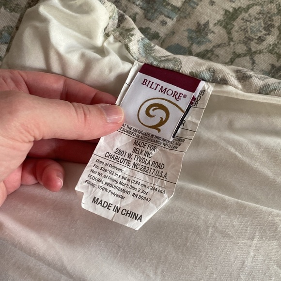 Biltmore Linen Comforter Set - Picture 3 of 7